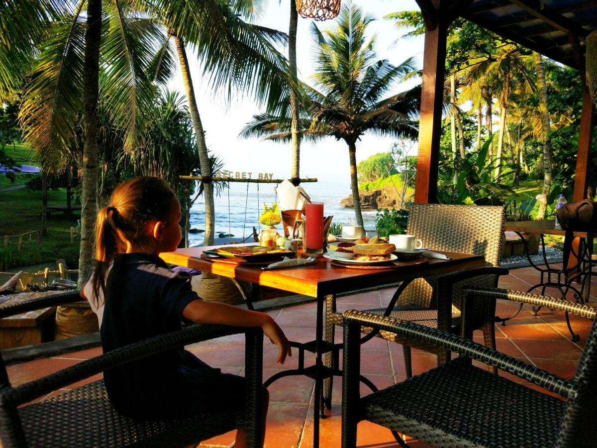Gajah Mina Beach Resort Selemadeg  Eksteriør bilde